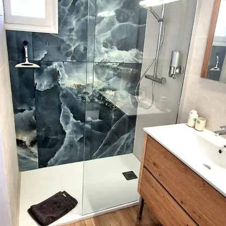 Des Capucins Daire *